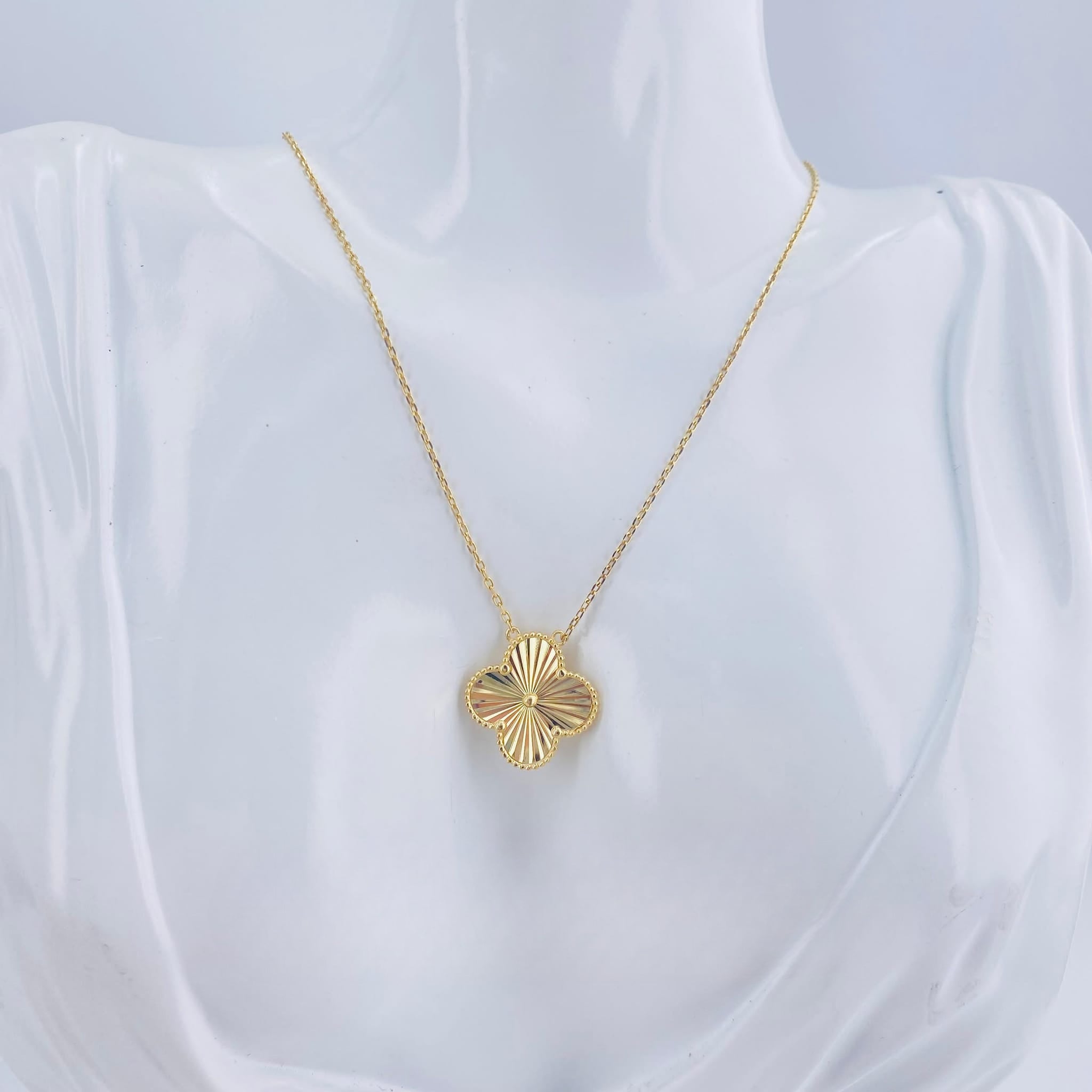 Real 18K Gold VCA-Inspired w/ Gold Pendant Necklace – Jennylyn Collection