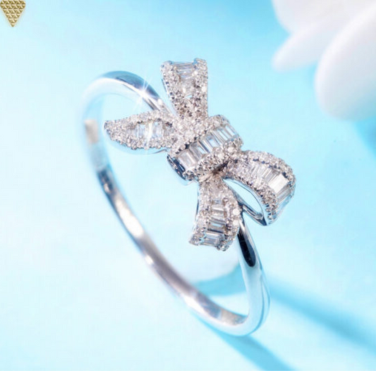 18k White Gold Elegant Feminine Diamond Bow Knot Ring