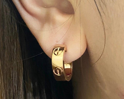 18K Solid Gold Love Earrings